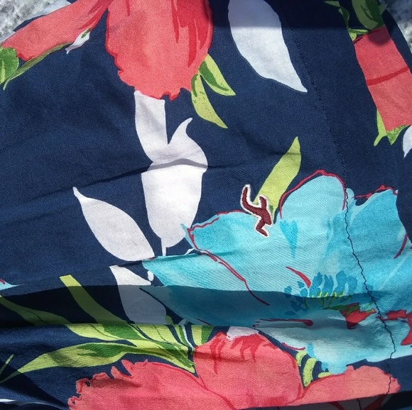 🎆5 for$25🎆 Hollister floral skirt - Picture 3 of 4